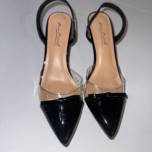 Ann Michell Black Pointed Toe Slingback Heels